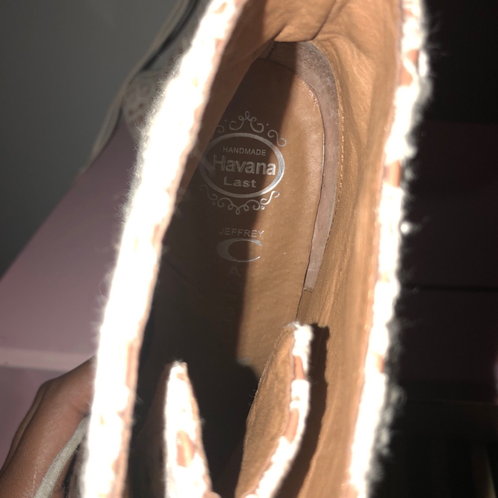 👠👠👠 - Picture 3 of 4